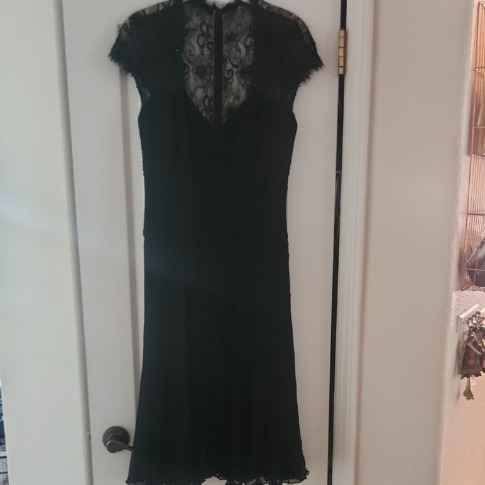 Tadashi Collection Black Mock Neck Sheath Dress, Size 6‎